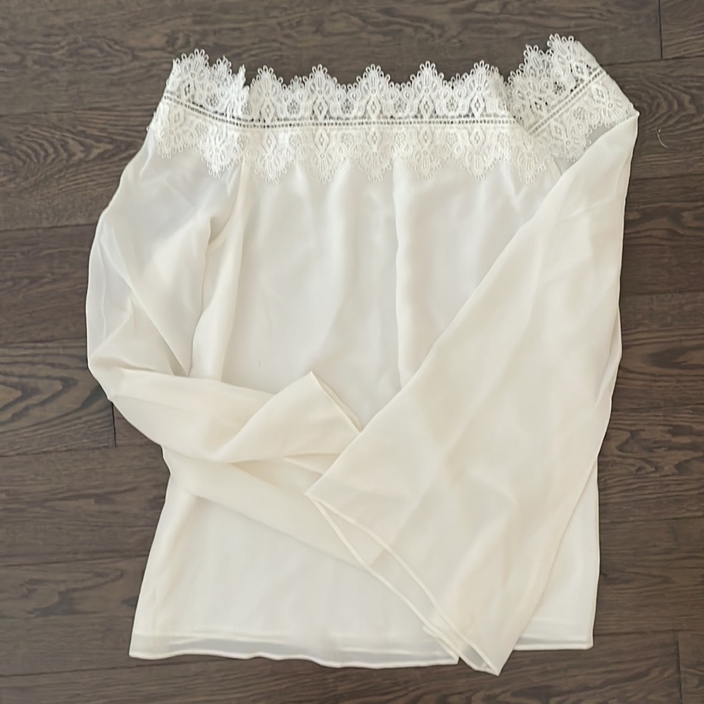 Cami NYC off shoulder blouse